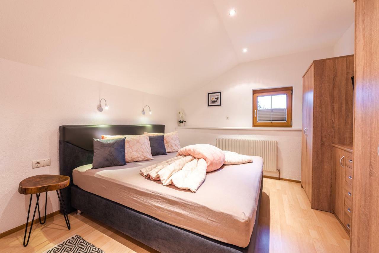 Haus Viktoria Apartment Längenfeld Екстериор снимка